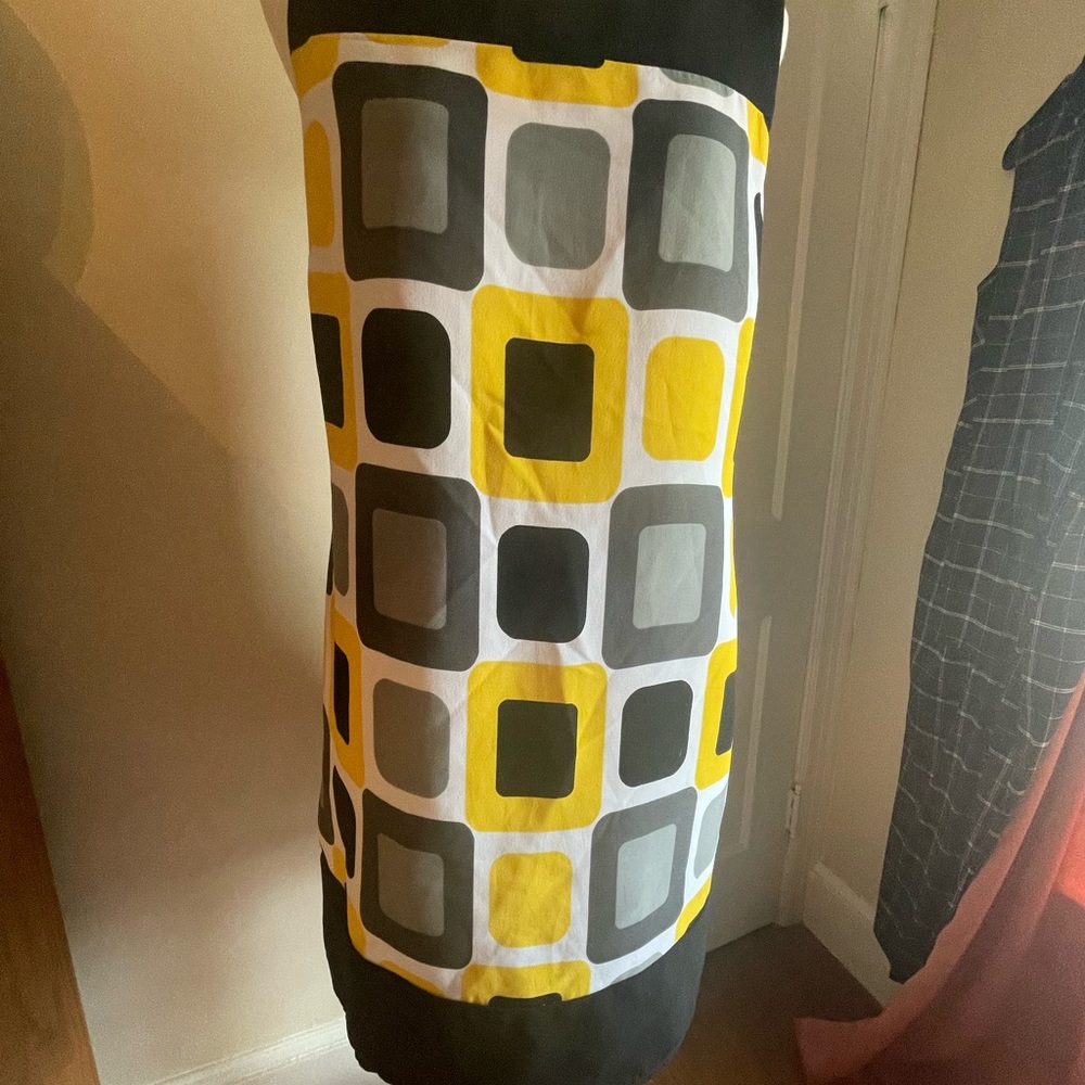 Women’s color block shift dress